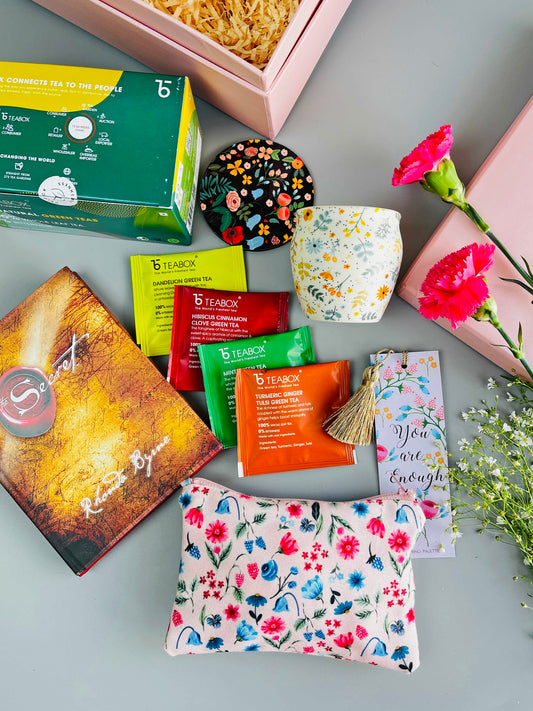 The Spring Palette Gift Book Lovers Delight Gift Hamper