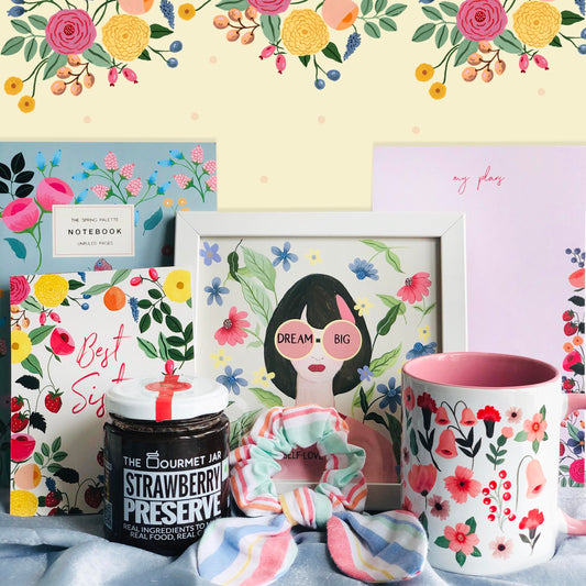 The Spring Palette Gift With Strawberry Preserve Dream Big Sister Special Gift Set