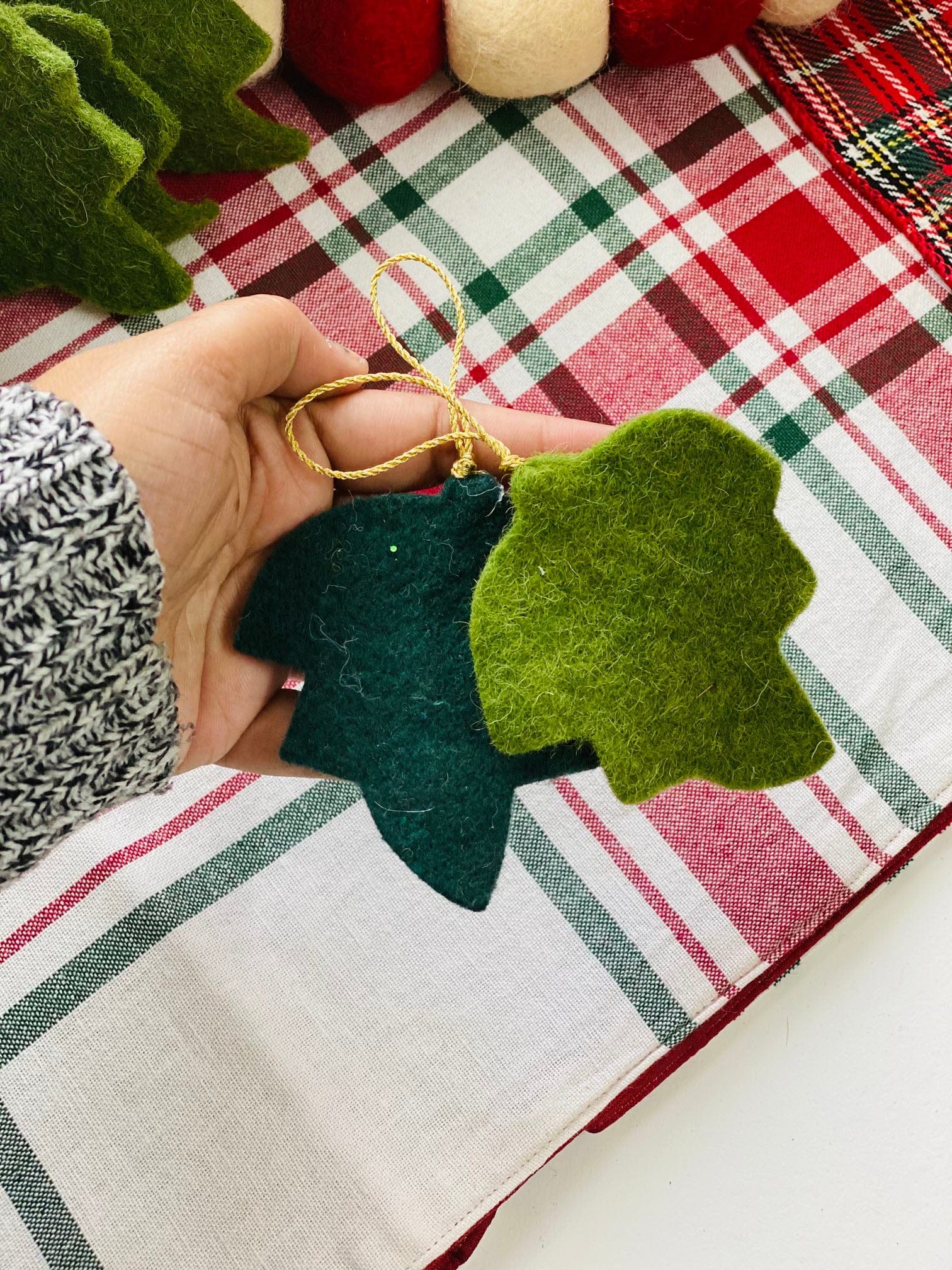 Leafy Ornament (Set Of 4) - The Spring Palette